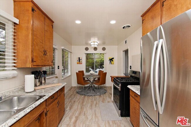 Building Photo - 2224 W Imperial Hwy