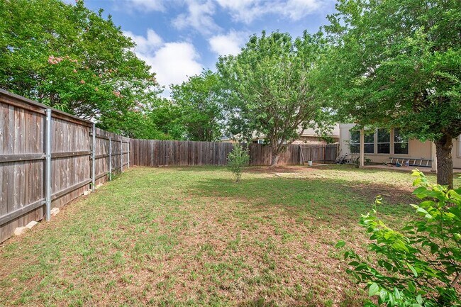 Building Photo - 4101 Bandice Ln