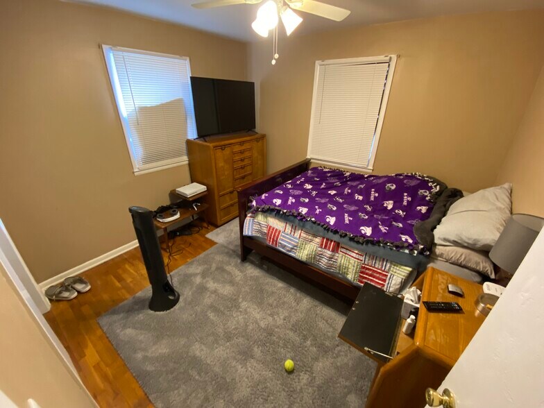 Building Photo - 1202 Ratone St