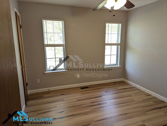 Building Photo - 7 Albert Ct