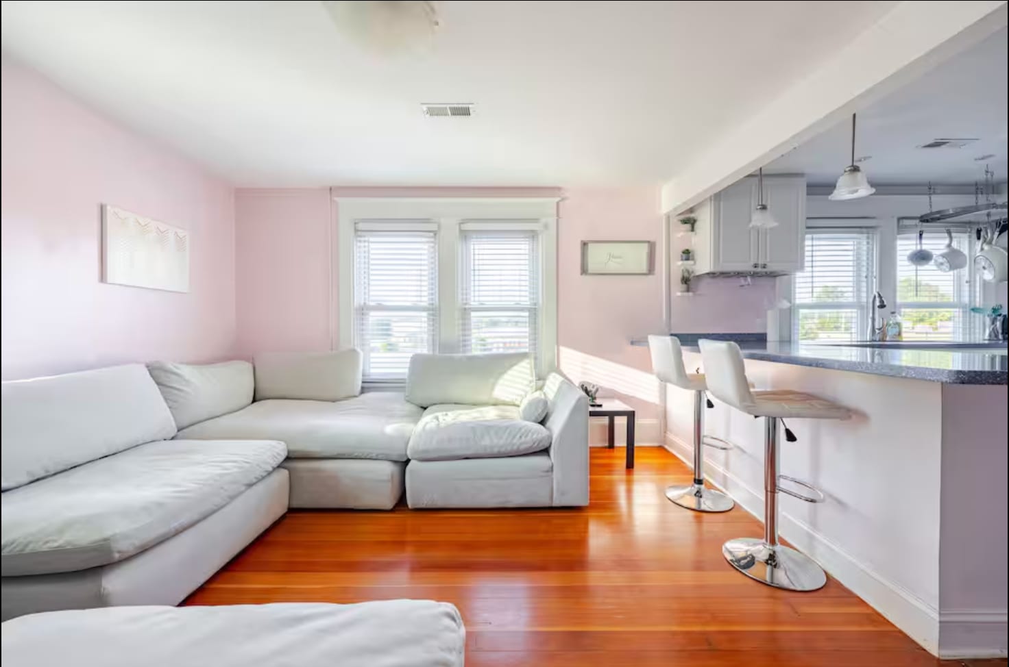 Building Photo - 1019 Berryville Ave