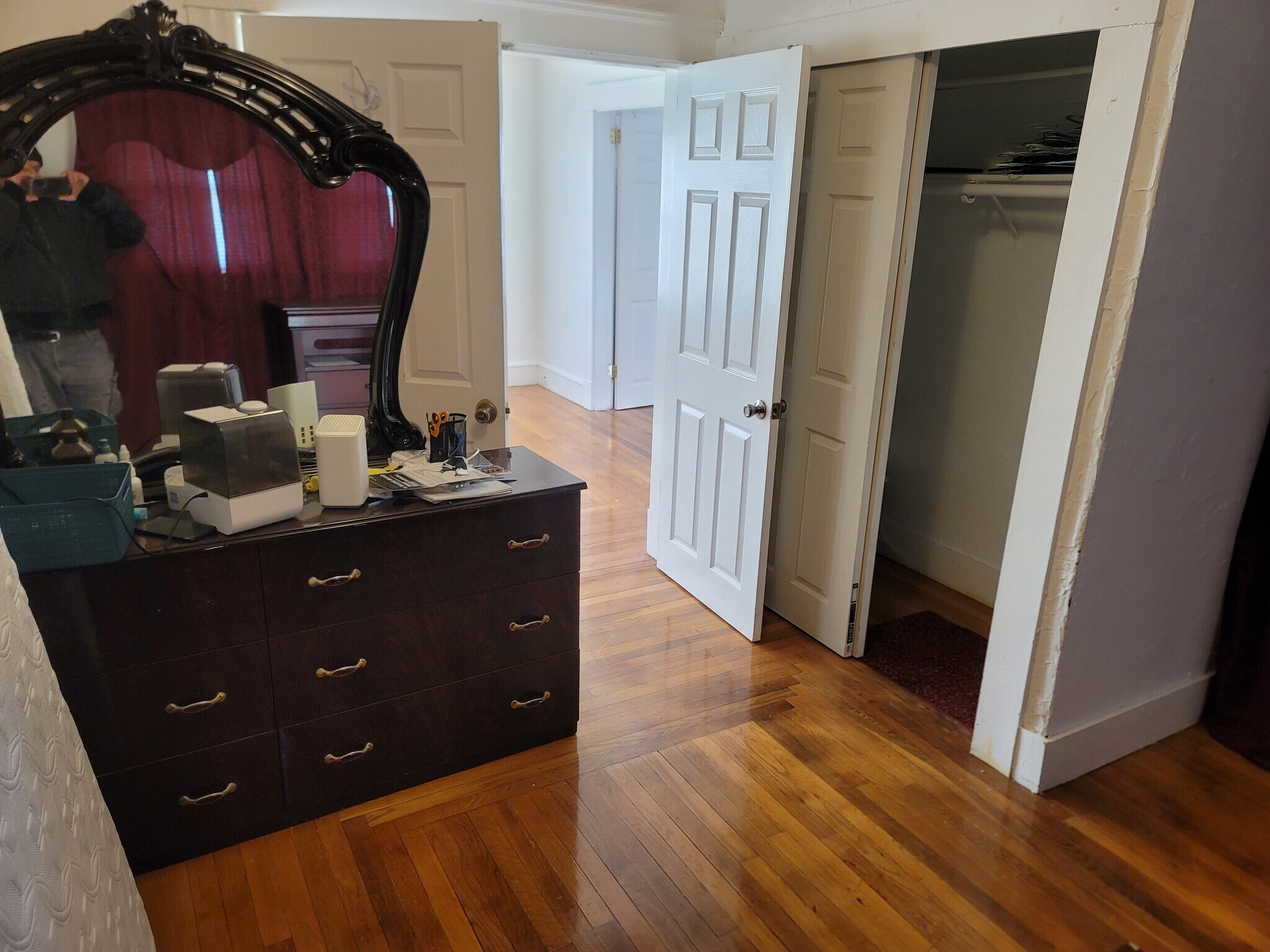 Building Photo - 94 Gill St