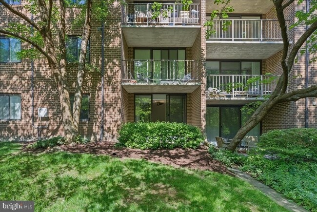 Building Photo - 1425 Northgate Square