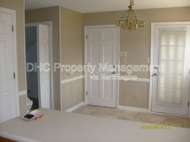 Building Photo - 3142 Ashbury Ln