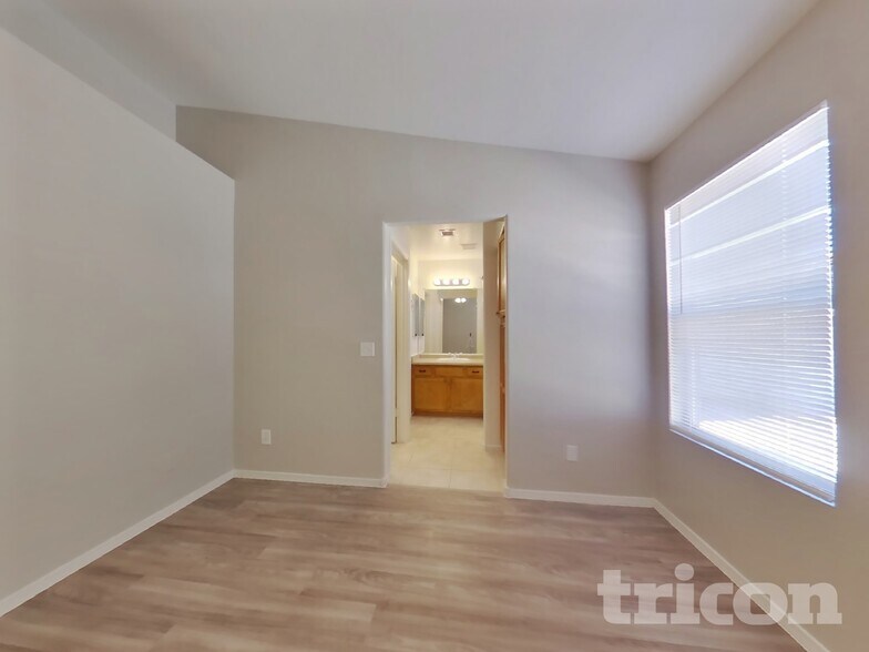 Building Photo - 3628 W Firehawk Dr