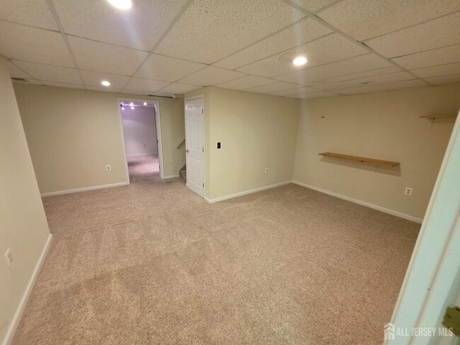 Building Photo - 1301 Dahlia Cir