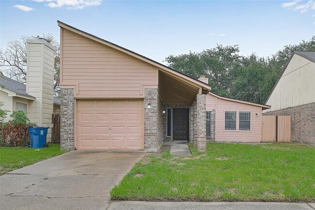 Building Photo - 940 Somercotes Ln
