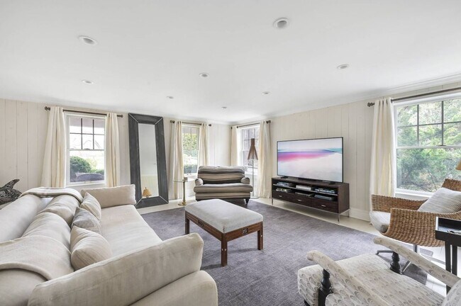 Building Photo - 62 Abrahams Landing Rd