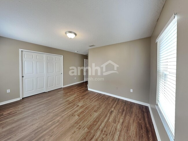 Building Photo - 309 Verdi St