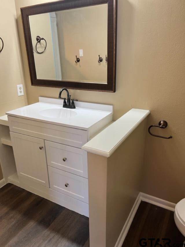 Building Photo - 308 Hanks St