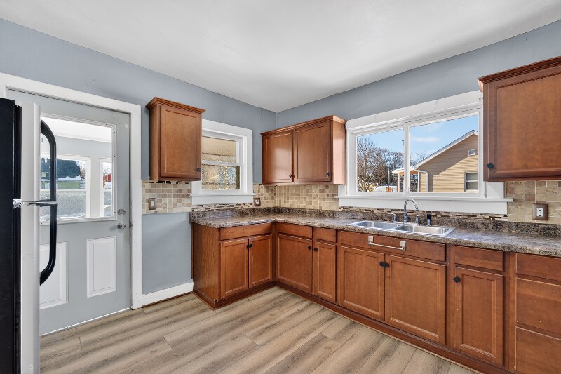 Building Photo - 4324 8th Ave