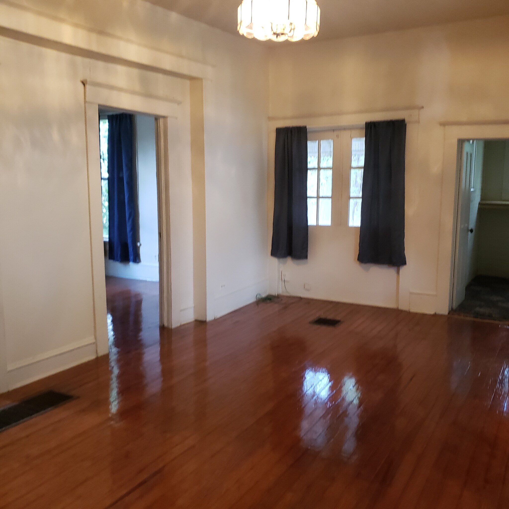 Building Photo - 314 Fowzer St