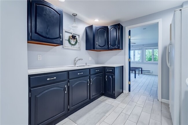 Building Photo - 232 Meadowbriar Rd