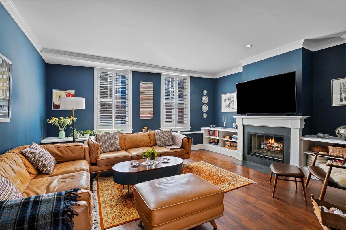 Building Photo - 493 Warburton Ave