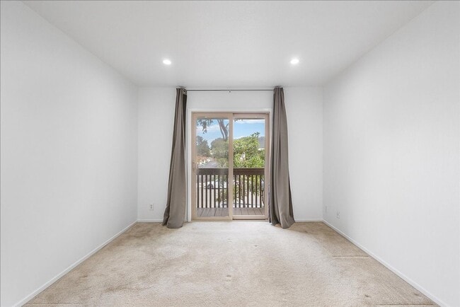 Building Photo - 1141 Verdemar Dr