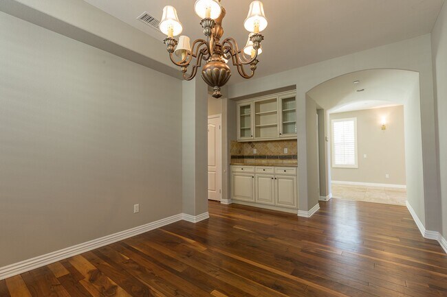 Building Photo - Single Family Golf Course Home for rent in...