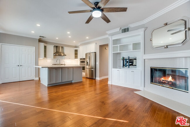 Building Photo - 24040 Dandelion Ln