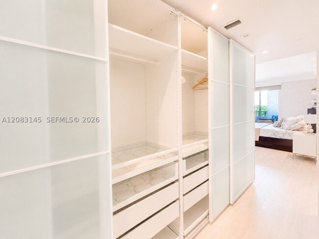 Building Photo - 151 Crandon Blvd
