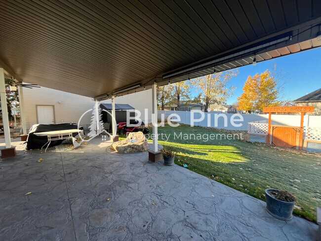 Building Photo - 5107 Lindee Ln