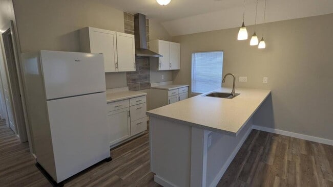Building Photo - 3973 Hayesville Dr NE