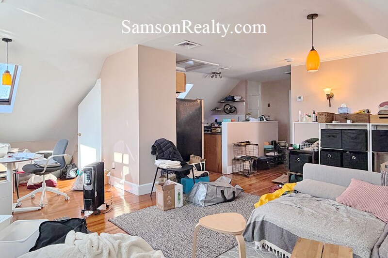 Building Photo - 135 Glenwood Ave