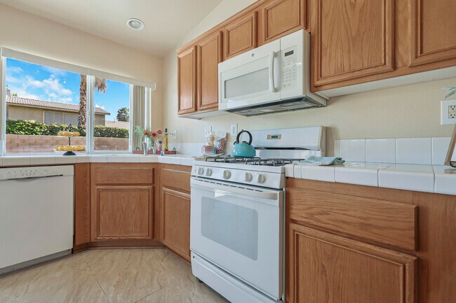 Building Photo - 45930 Las Colinas