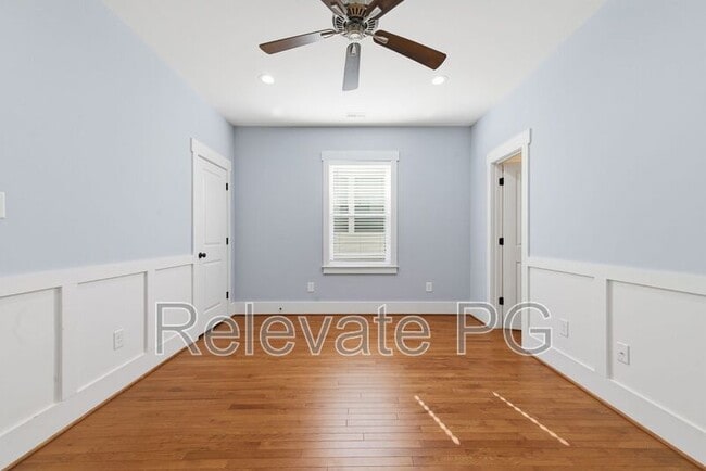 Building Photo - 1320 N 32nd St