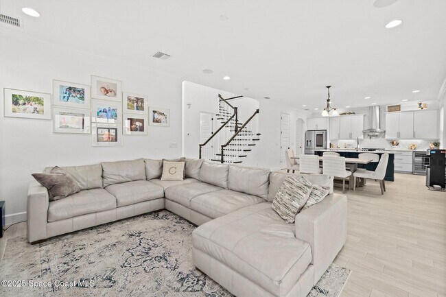 Building Photo - 3233 Casare Dr