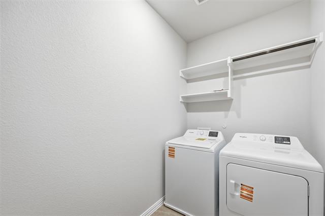 Building Photo - 1126 Redcoat Dr