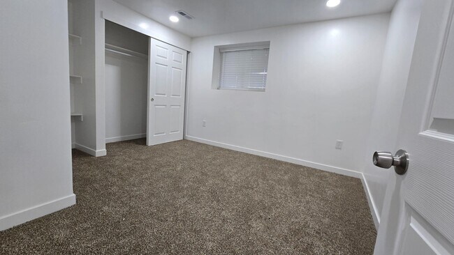 Building Photo - 1516 W 7470 S