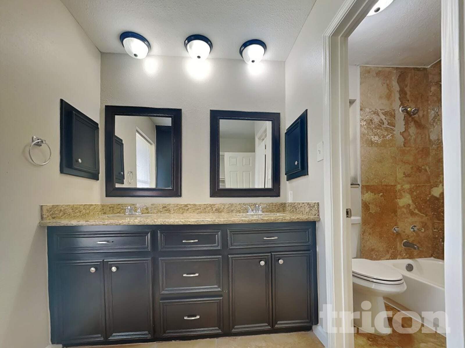 Building Photo - 2047 Lexington Woods Dr