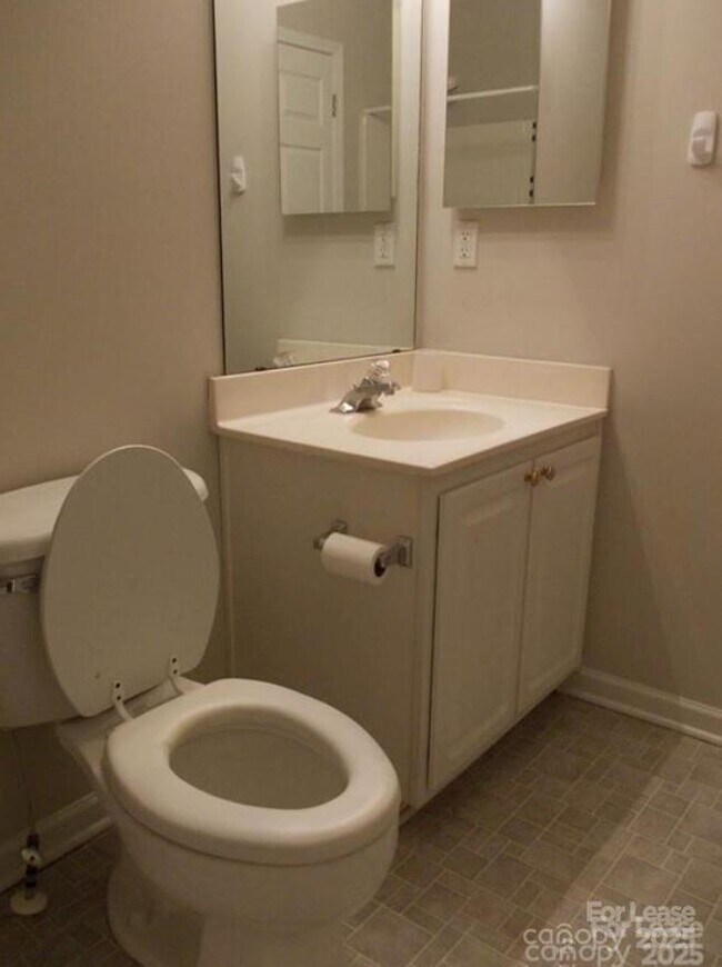 Building Photo - 12317 Paperbark Cir