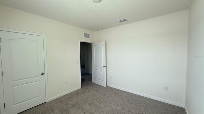 Building Photo - 2066 Walnut Crk Dr