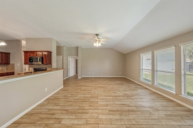 Building Photo - 30627 N Sulphur Creek Dr