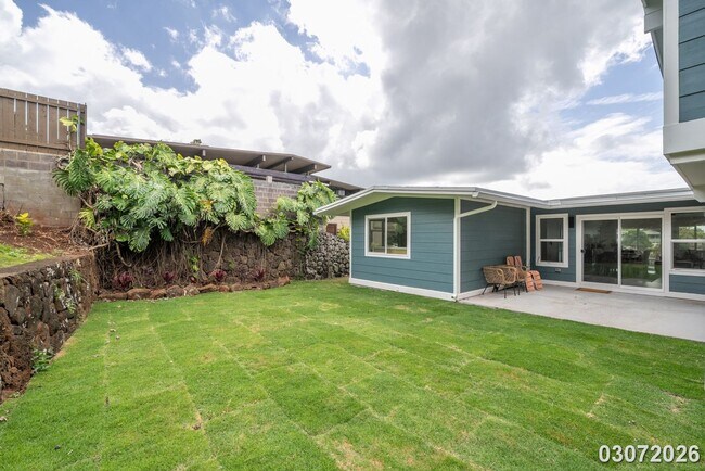 Building Photo - Fully Remodeled, Rarely Available 3BR/2BA/2PKG in Orchard Hills, Aeia Heights