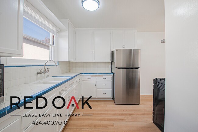 Building Photo - 2727 Butler Ave