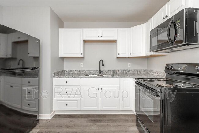 Building Photo - 1407 N 32nd St