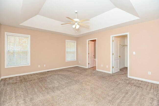 Building Photo - 214 Oakleigh Ln