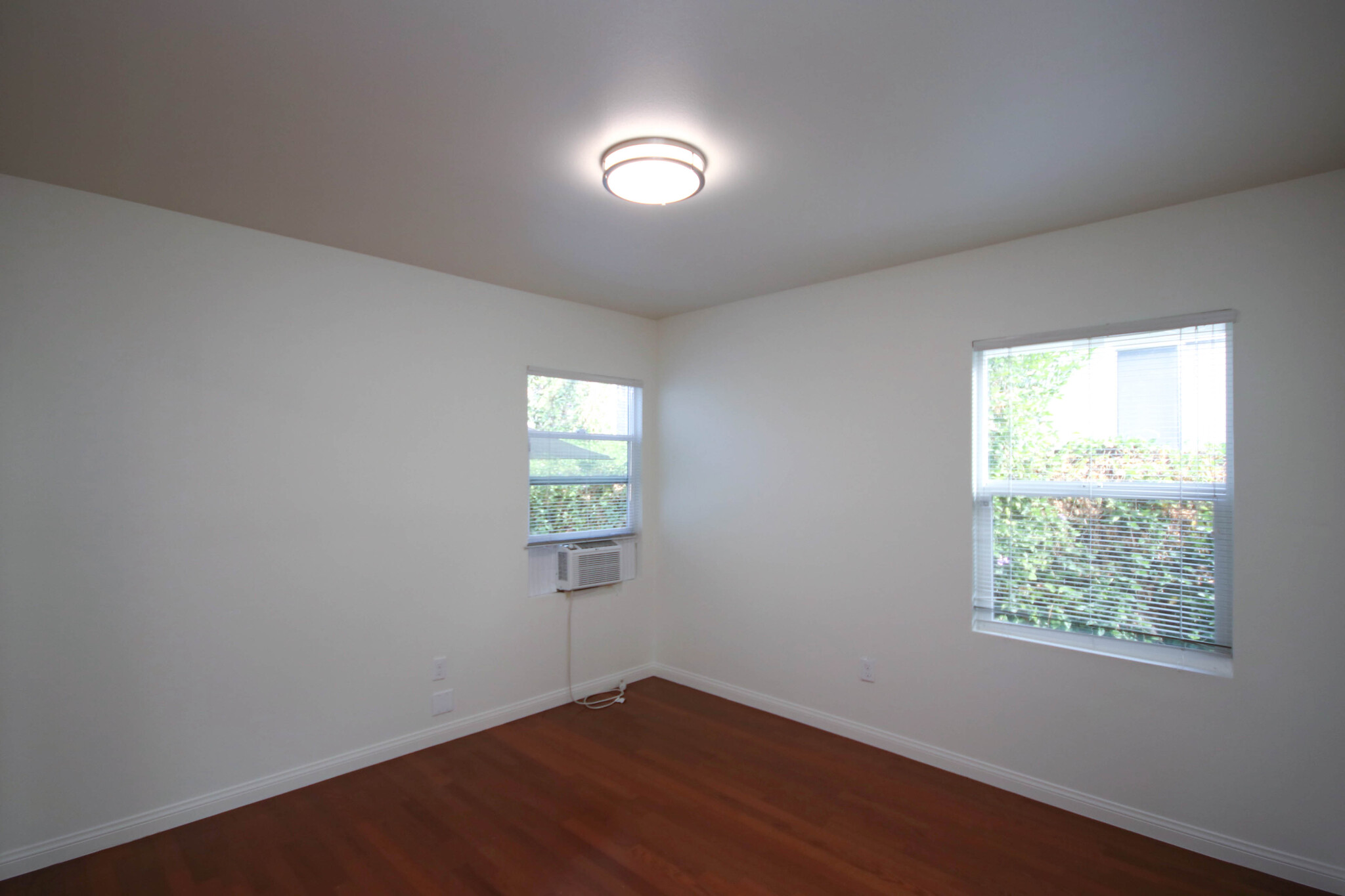 Building Photo - 3148 Abella St