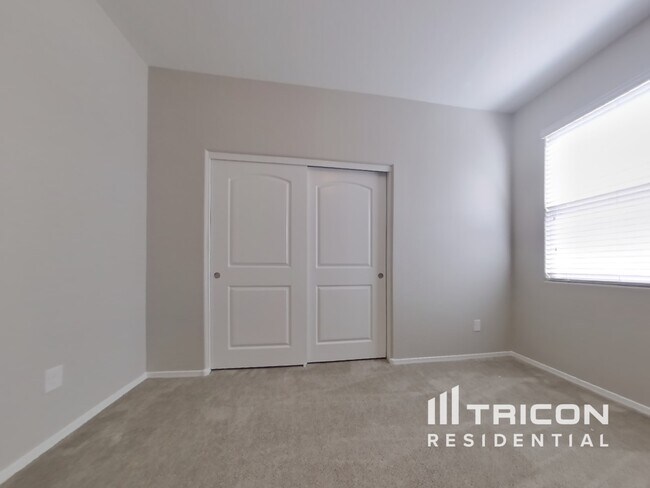 Building Photo - 29957 W Mitchell Ave