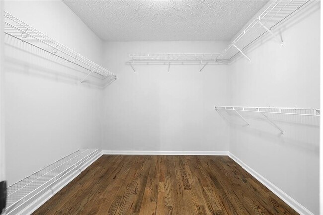 Building Photo - 141 Poplar Way
