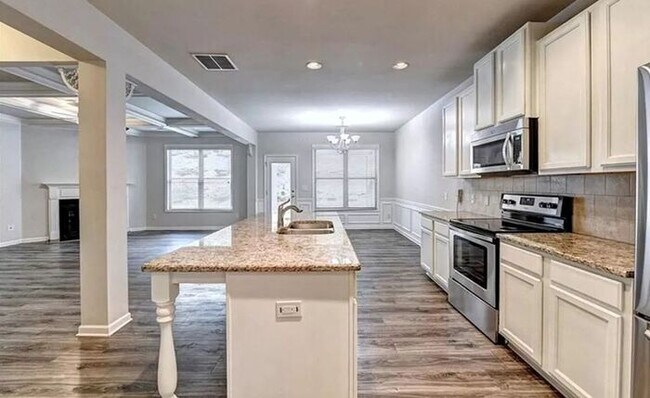 Building Photo - 5076 Apple Grove Rd NE