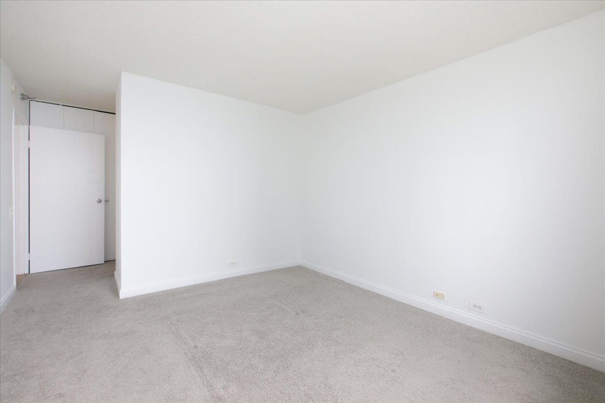 Building Photo - 474 N Lake Shore Dr