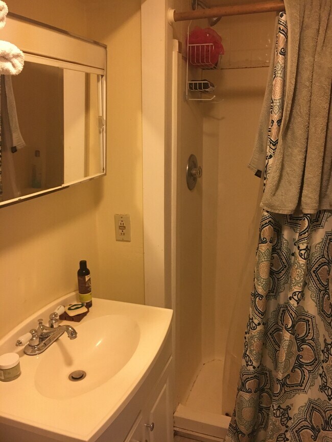 Building Photo - Bluestone Properties LP