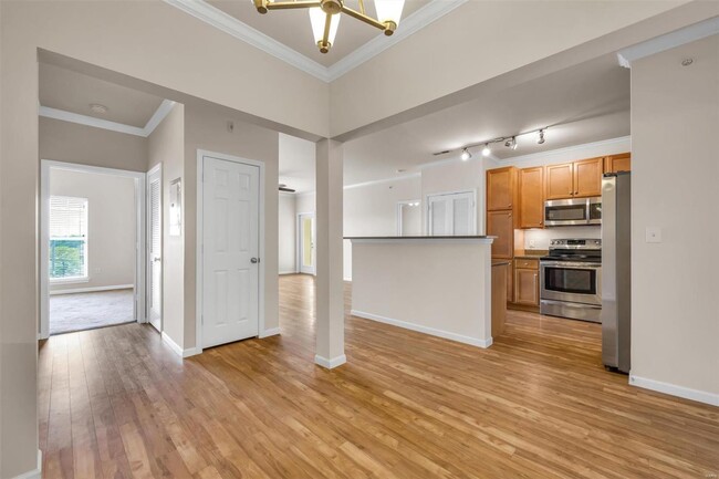 Building Photo - 1251 Strassner Dr