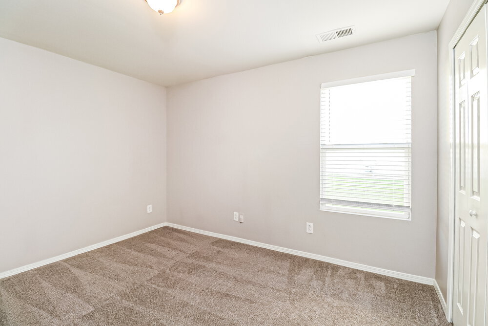 Building Photo - 5125 Valcourt Rd