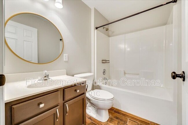 Building Photo - 618 Bayou Cir