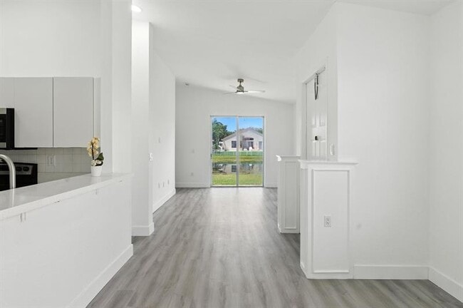 Building Photo - 18650 SW 28th Ct