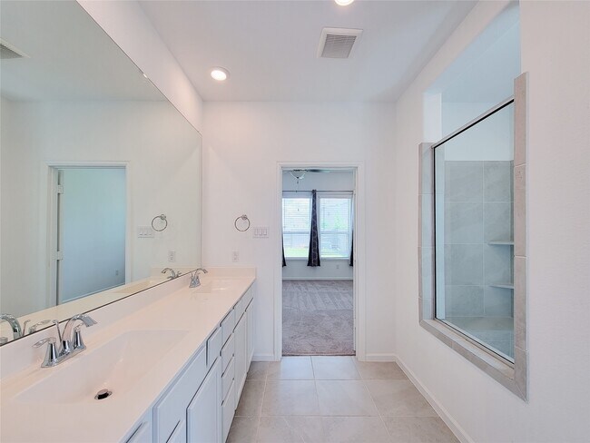Building Photo - 9422 Vis Fls Trce