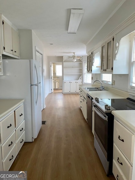 Building Photo - 764 Hemphill Rd